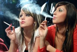 Курящие женщины