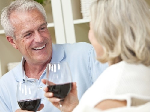 Алкоголь оказался полезен для памяти пожилых людей